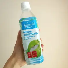 Napój kokosowy Biedronka – odkryj najlepsze produkty i promocje