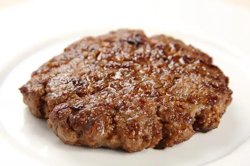 Zdjęcie Ile mięsa na burgery? Odpowiednia ilość dla idealnych smaków