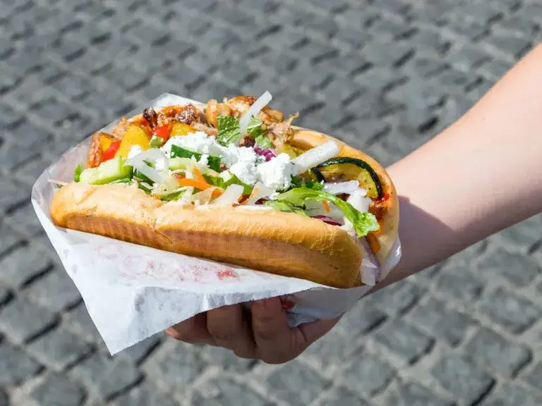 Zdjęcie Ile gram ma kebab? Zaskakujące różnice w wadze kebabów!